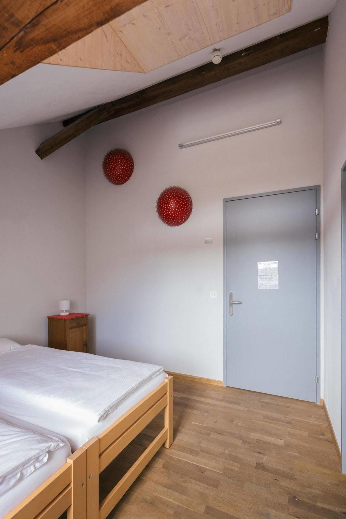 Depot 195 - Hostel Winterthur Exterior photo